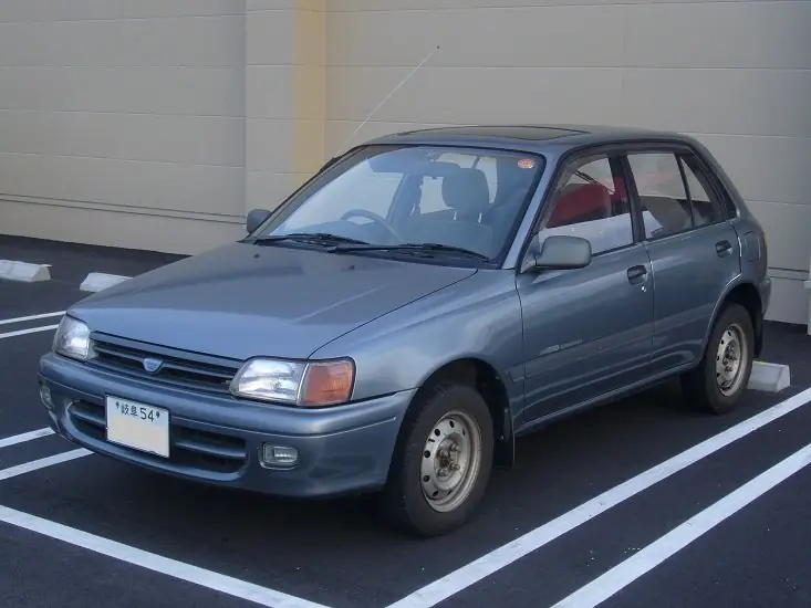 Toyota Starlet (EP82, EP85, NP80) 4 поколение, рестайлинг, хэтчбек 5 дв. (01.1992 - 04.1994)